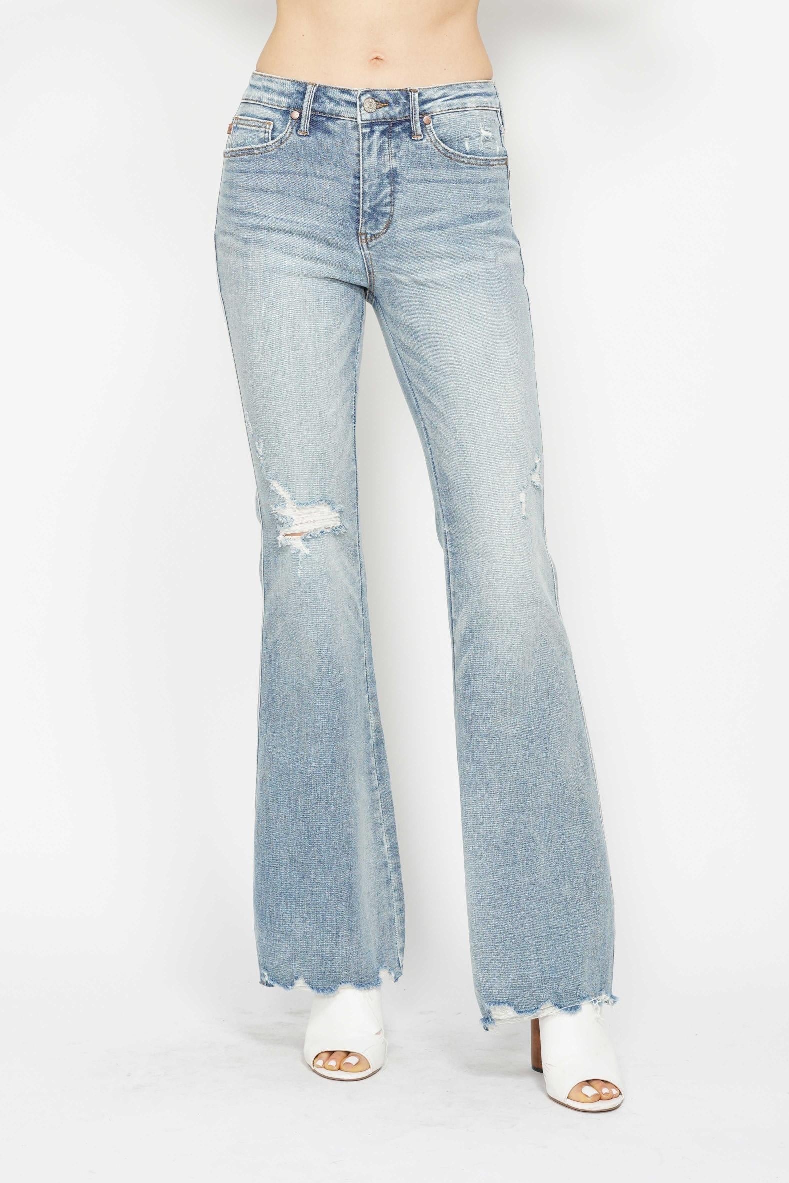 LIGHT WASH FLARE JEANS1