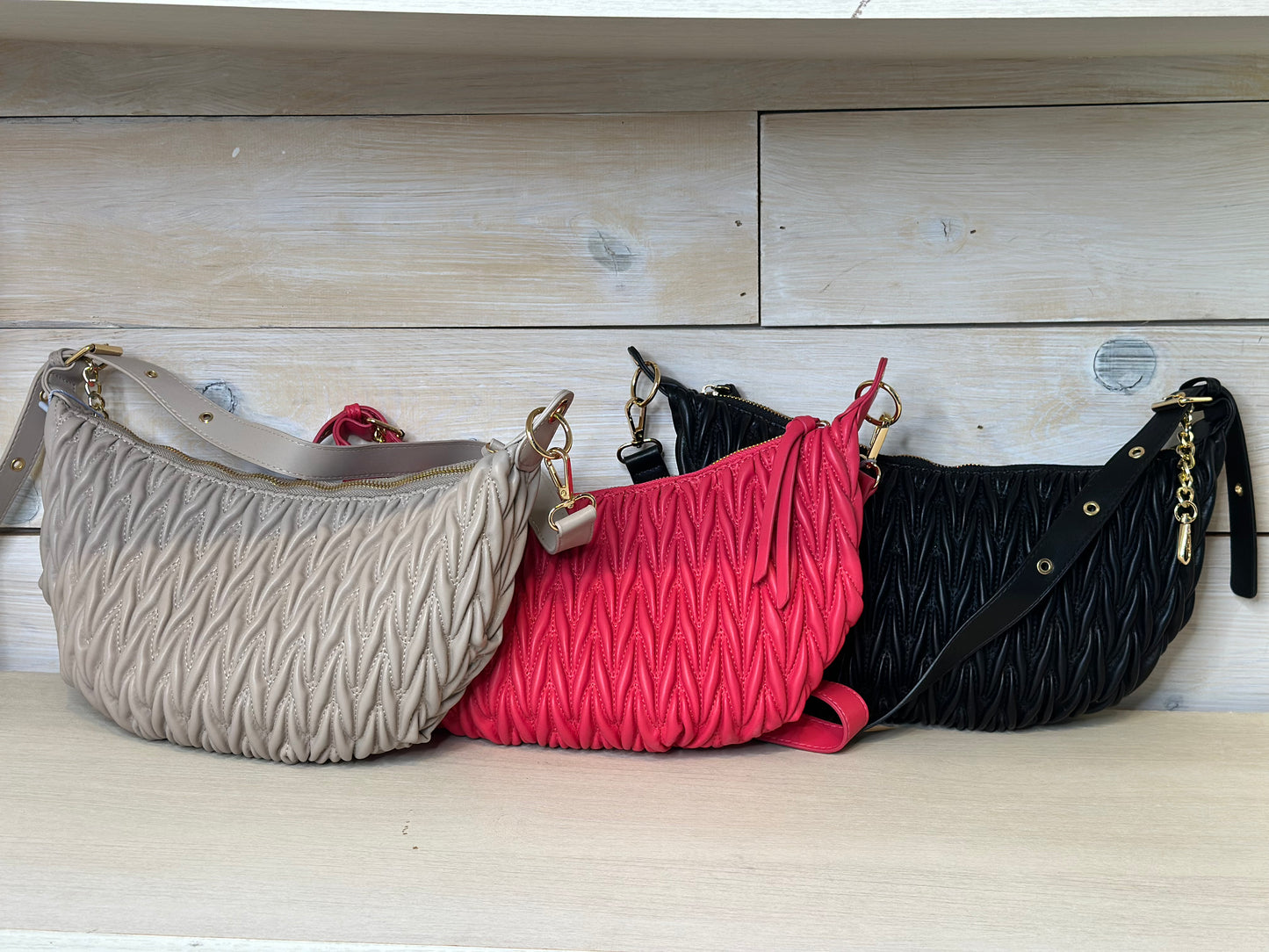 Pleaded purse