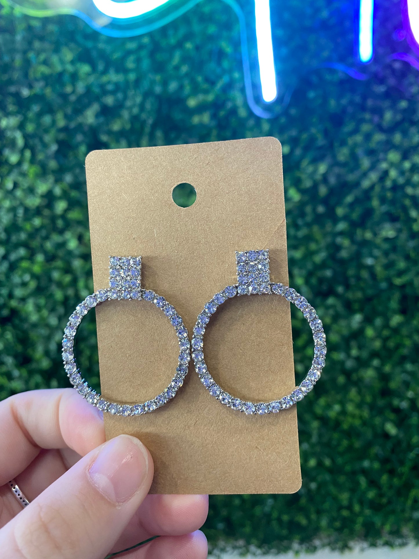MEDIUM CIRCLES WITH CRYSTALS