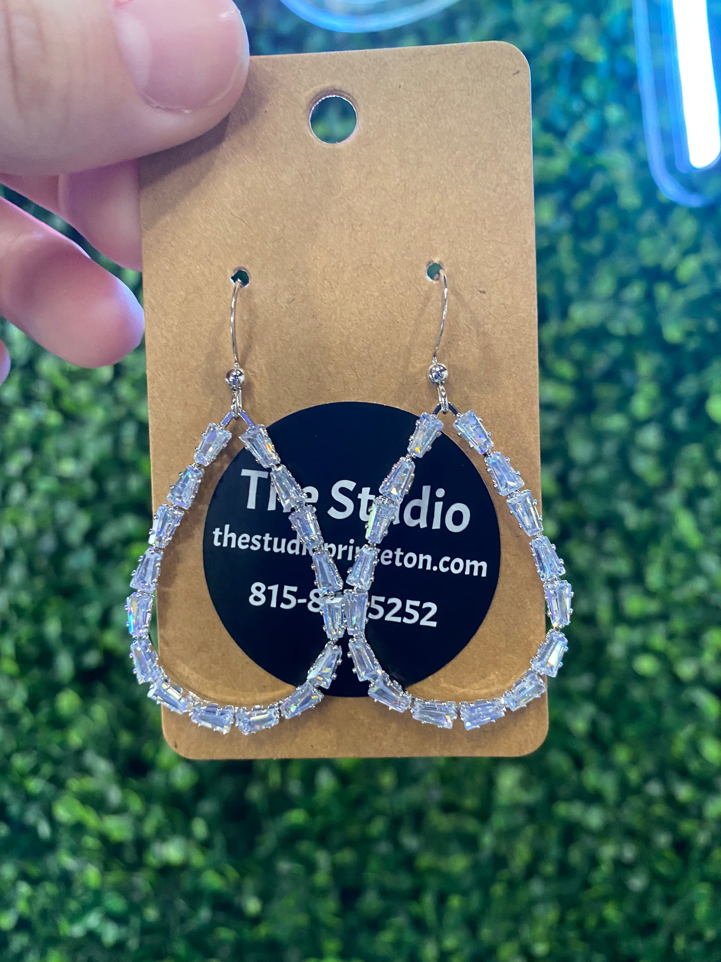 CRYSTAL TEARDROP EARRINGS