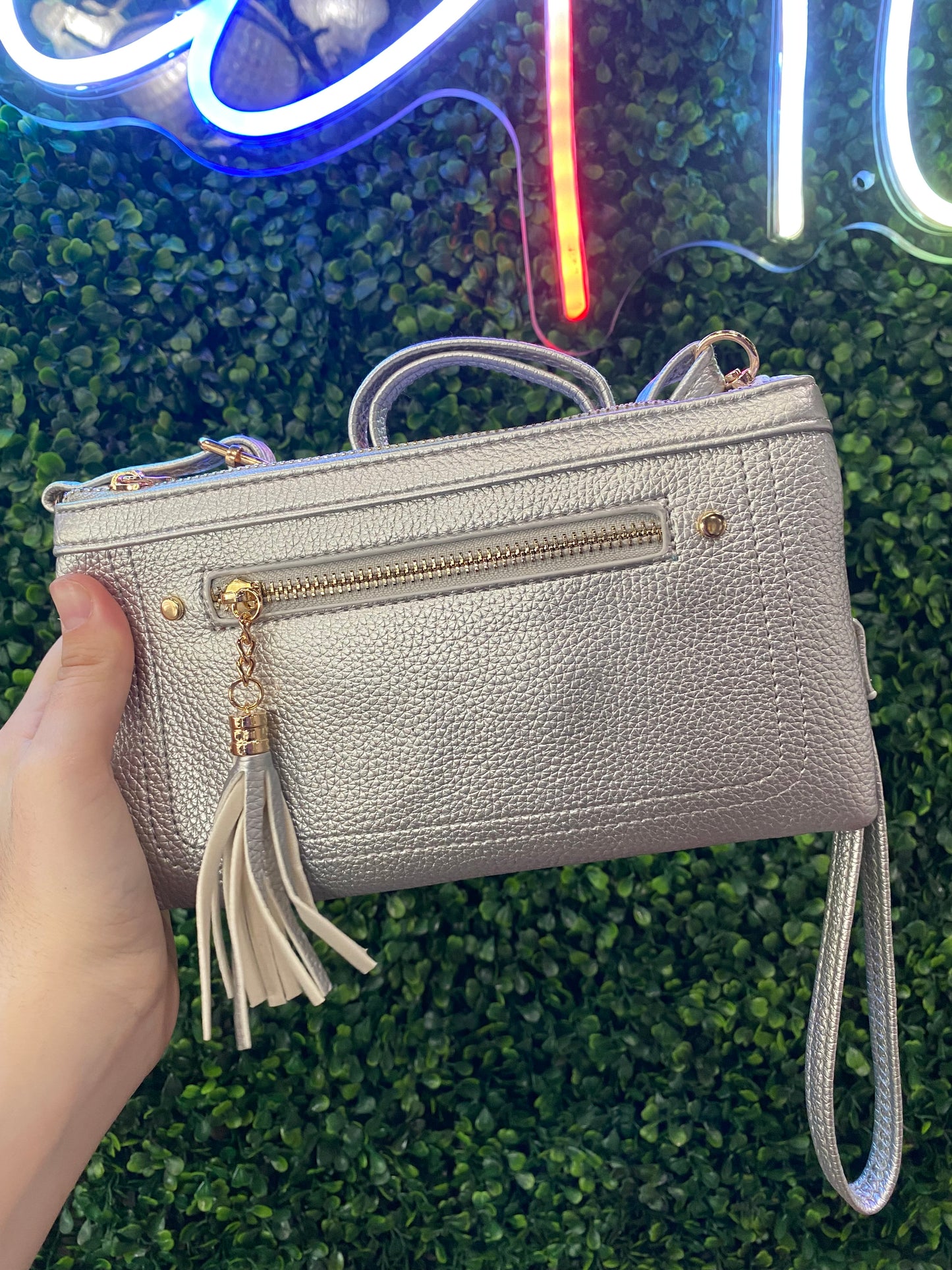 CROSSBODY CLUTCH WITH TASSLE