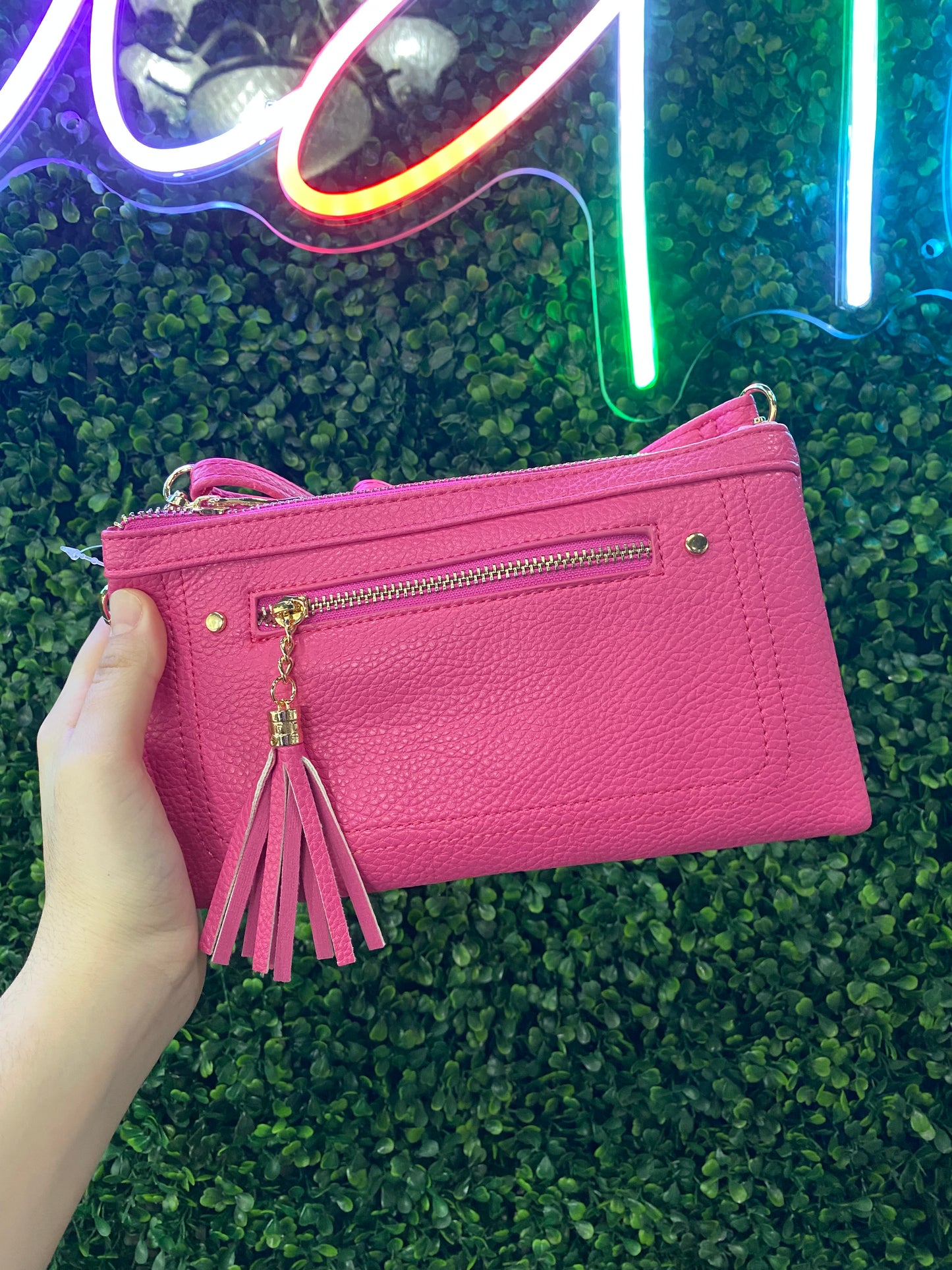 CROSSBODY CLUTCH WITH TASSLE