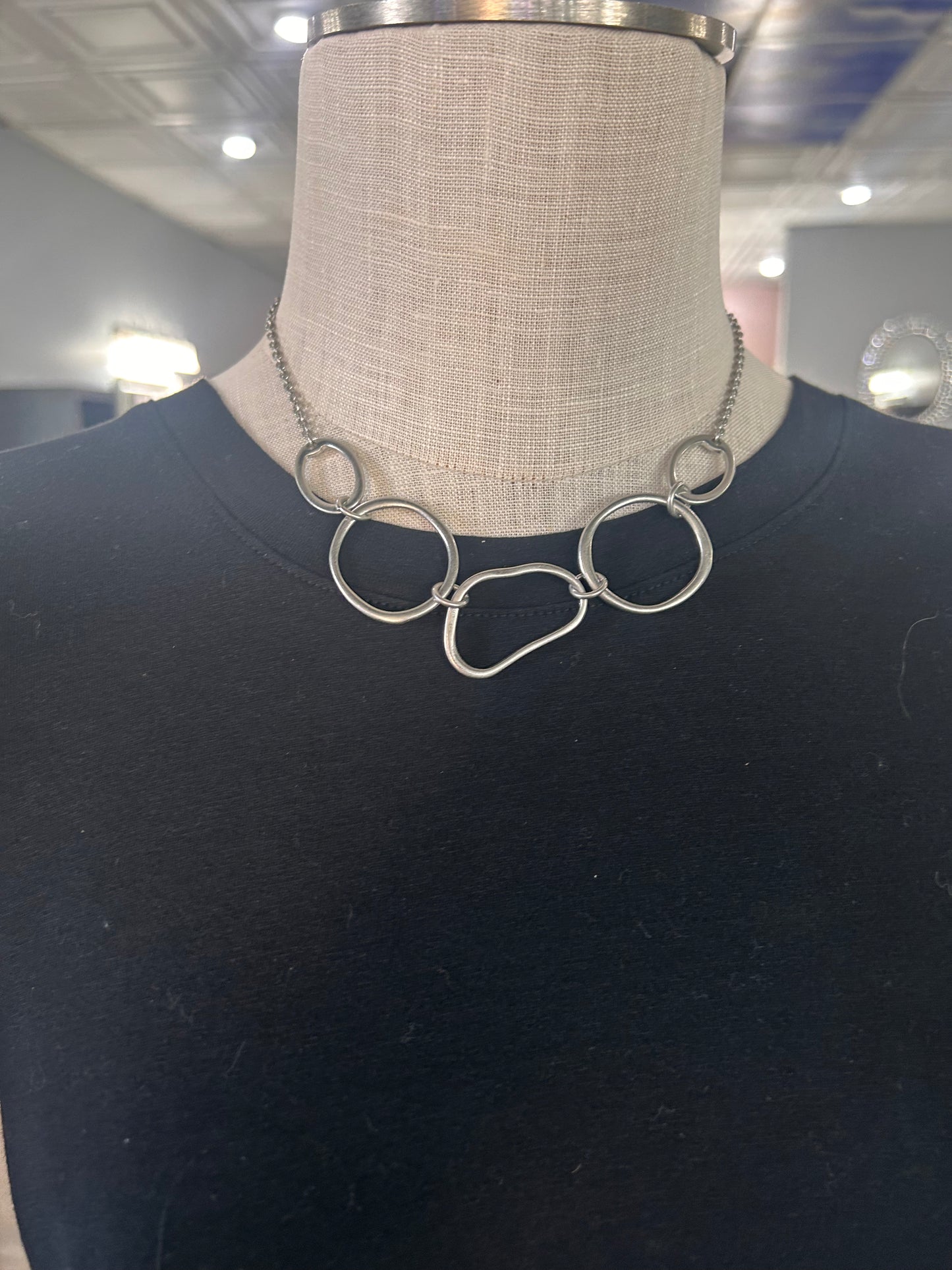 STEPPING STONE NECKLACE