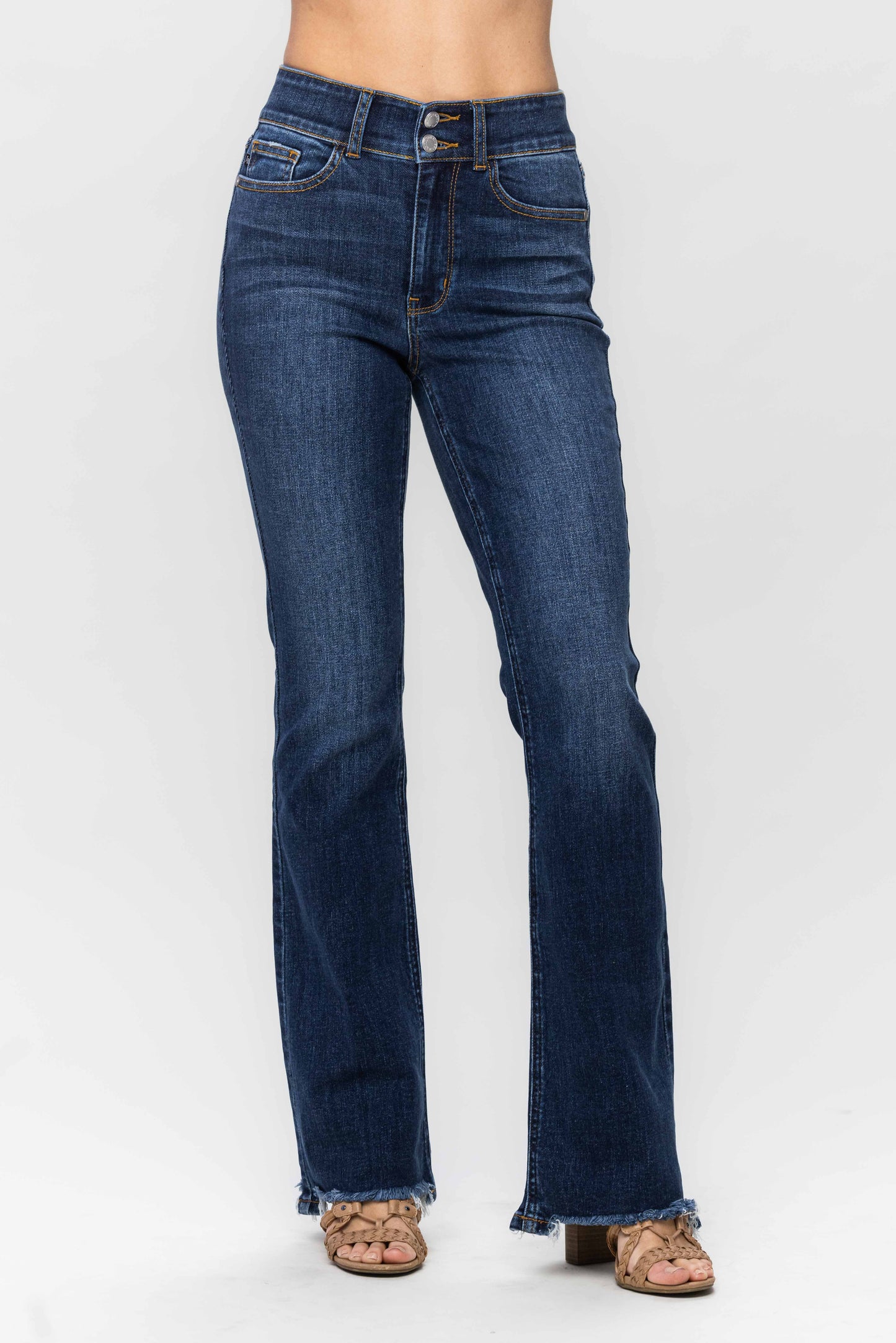 FRAYED HEM JEANS