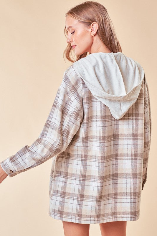 HOODED PLAID SHACKET