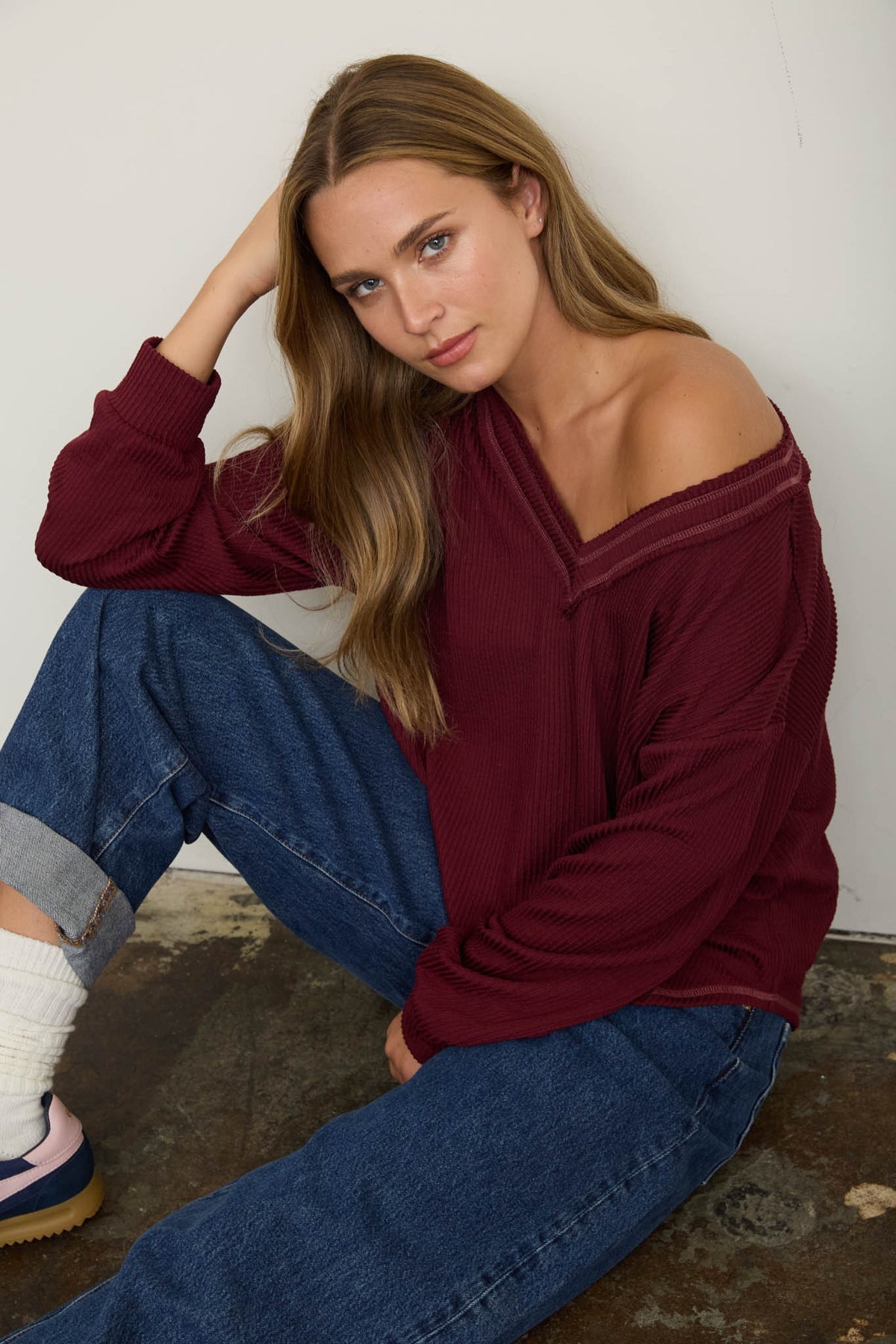 Raw Edge V-neck Knit Top