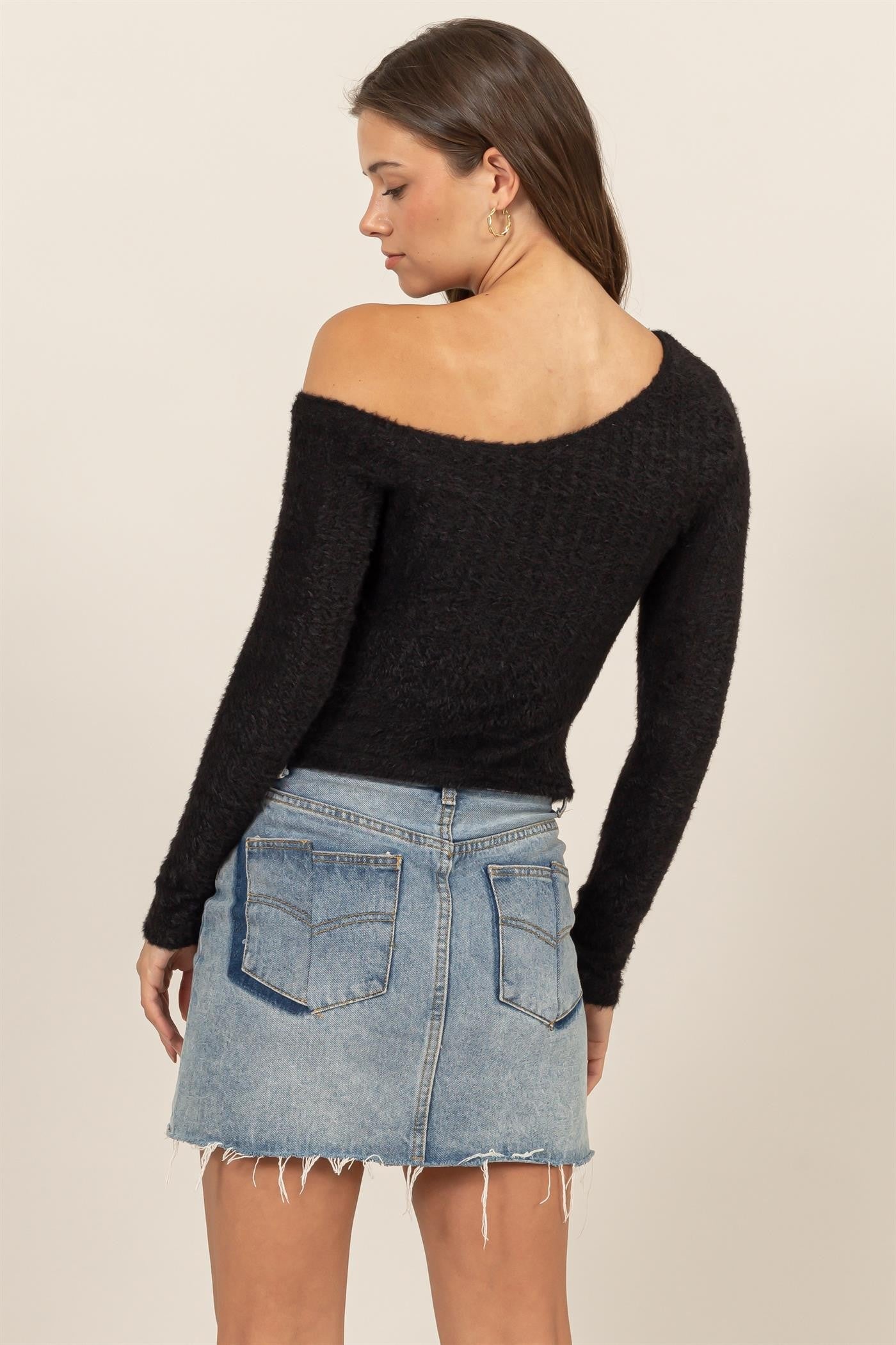 FUZZY ONE SHOULDER TOP