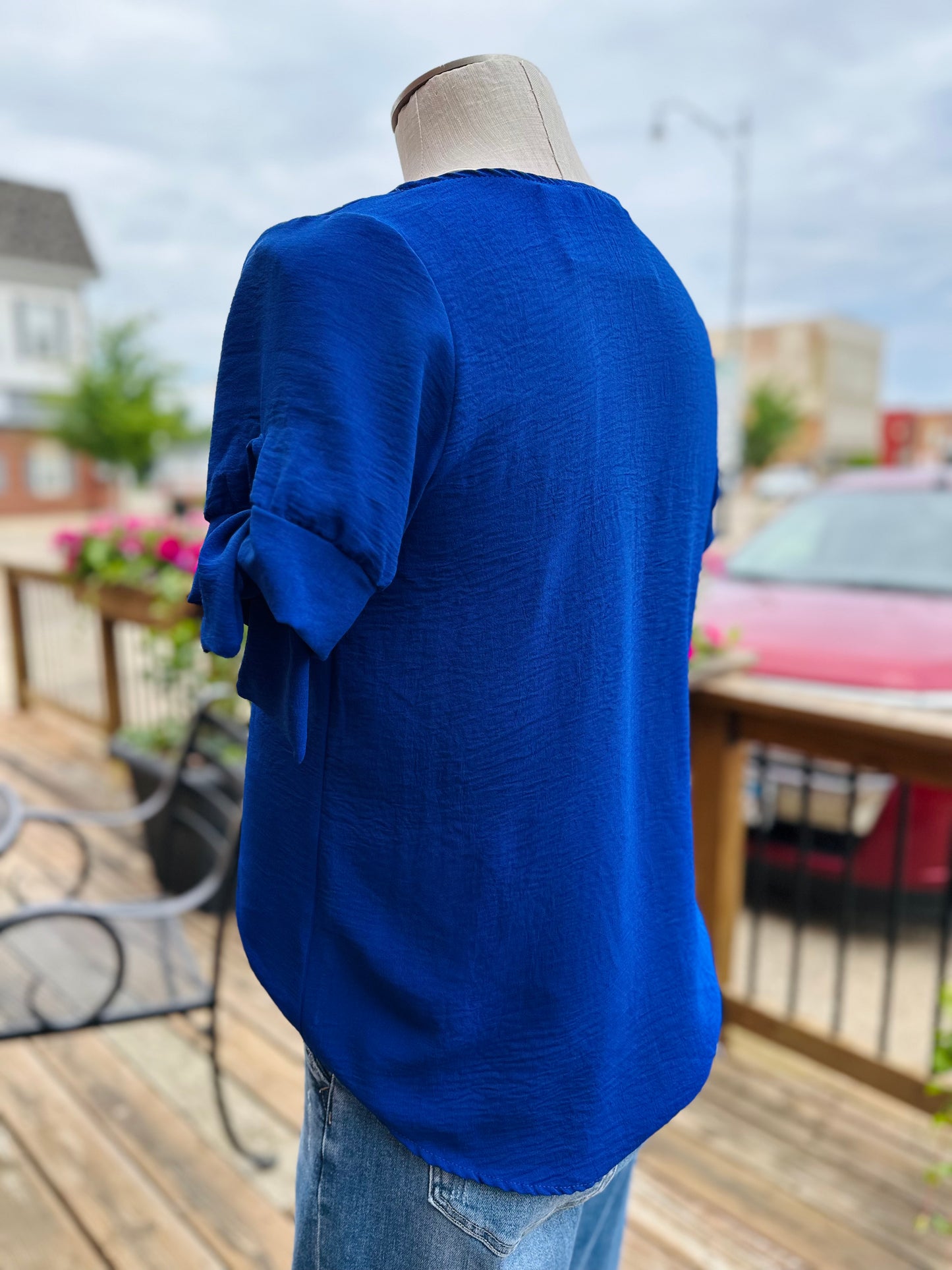 Solid Top With Knot Detailed Sleeves