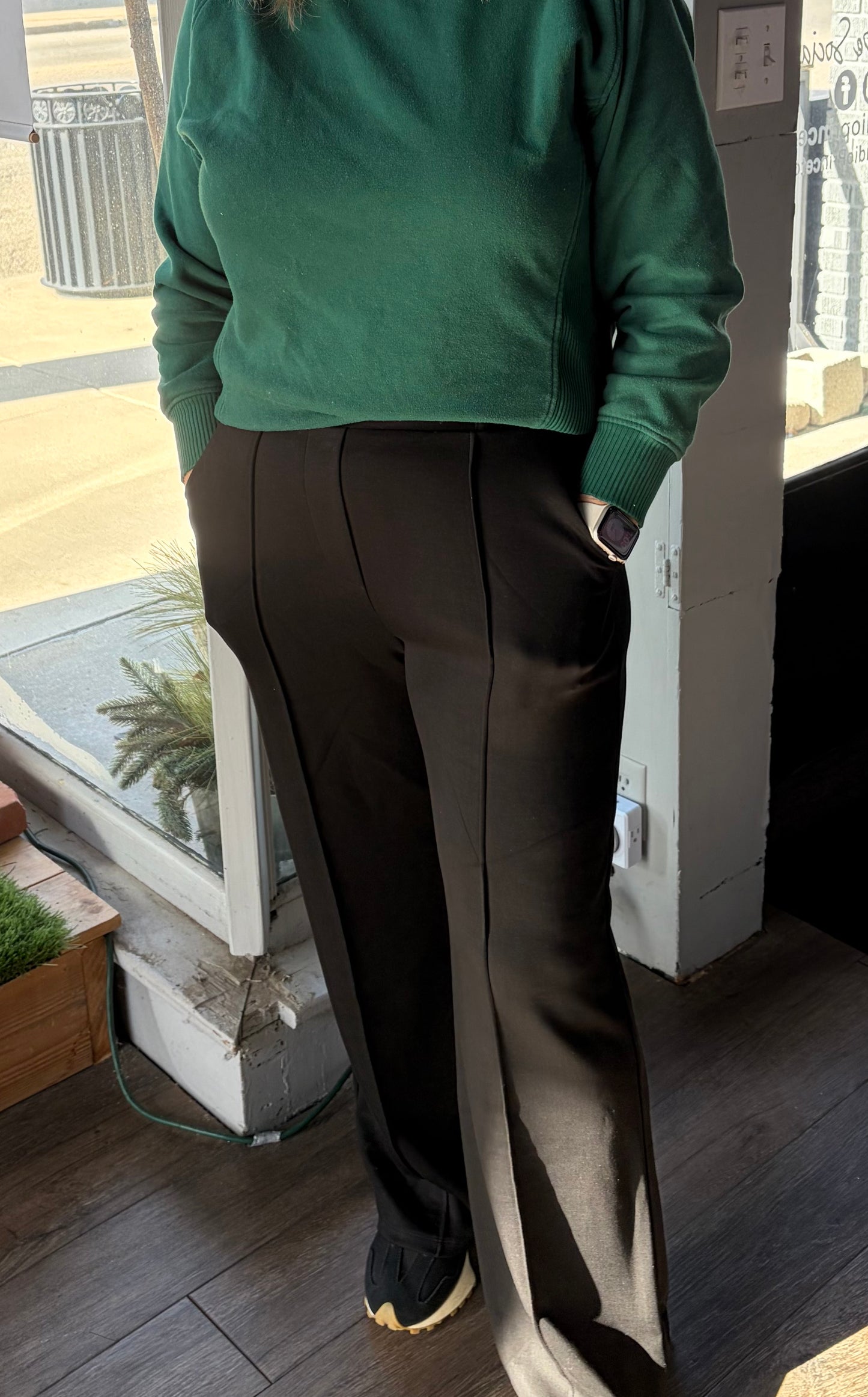 soft pintuck stretch pants