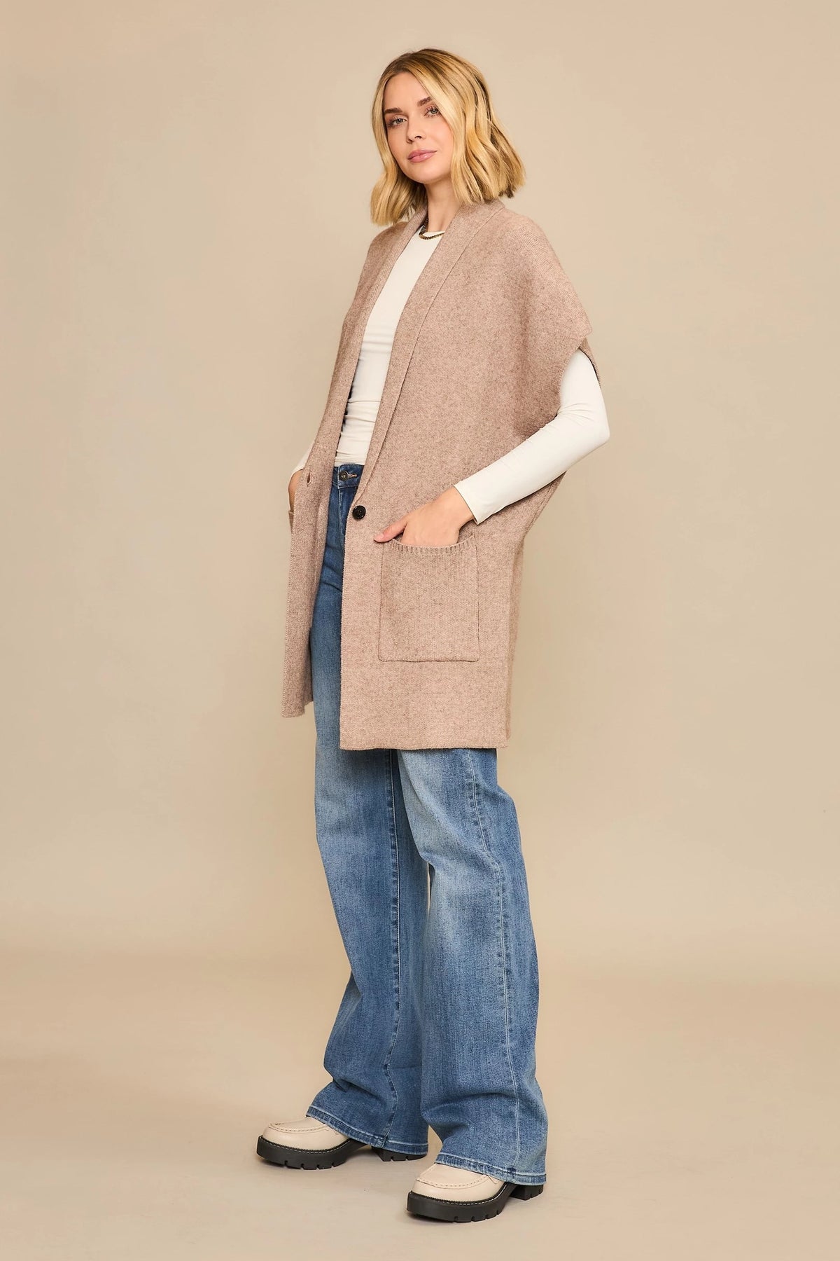 Sleeveless Knit Cardigan