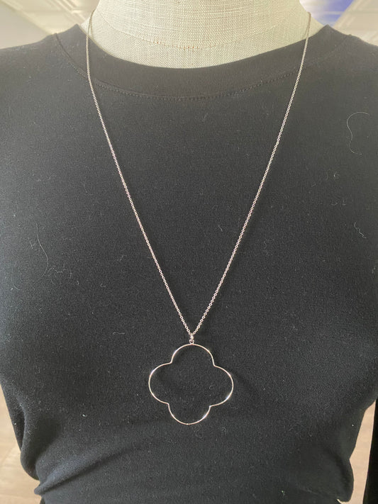 EXTRA LONG CLOVER NECKLACE