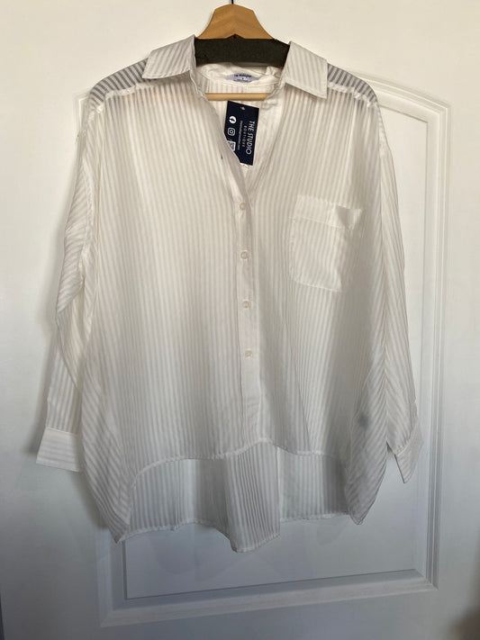 STRIPPED SHEER BUTTON UP
